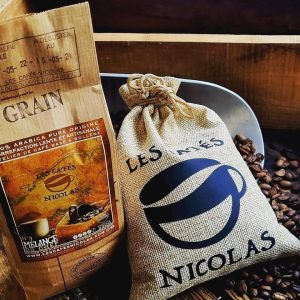 Sac de grains de cafés des Cafés Nicolas à Bollène
