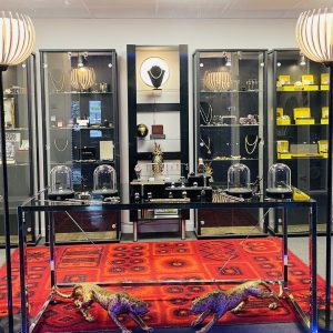 Vitrine de bijoux de LMG Bijoux à Bollène