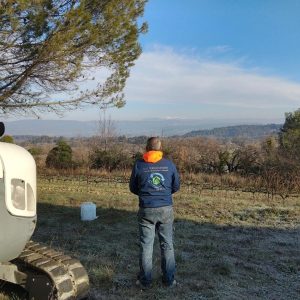 Photo de DJO Terrassement et engin de chantier à Bollène
