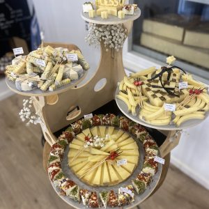 Plateaux de fromages, la cave du fromager à Bollène