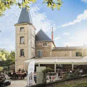 Terrasse de réception de Château de Gourdon à Bollène