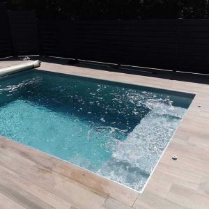 piscine réalisaé par Problue Piscines à Bollène
