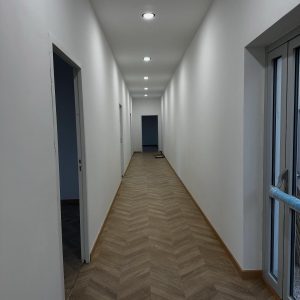 Photo du couloir de JJ Optical & Audition à Bollène